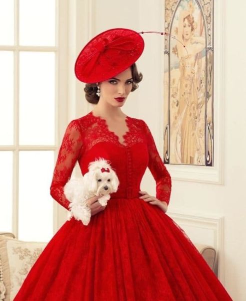 vêtements et accessoires pour les tenues de soirée rouges