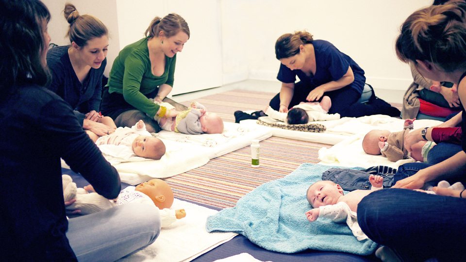 Atelier De Massage Pour Bebe Tout Ce Qu Il Faut Savoir Top Famille Atelier De Massage Pour Bebe Tout Ce Qu Il Faut Savoir Top Famille