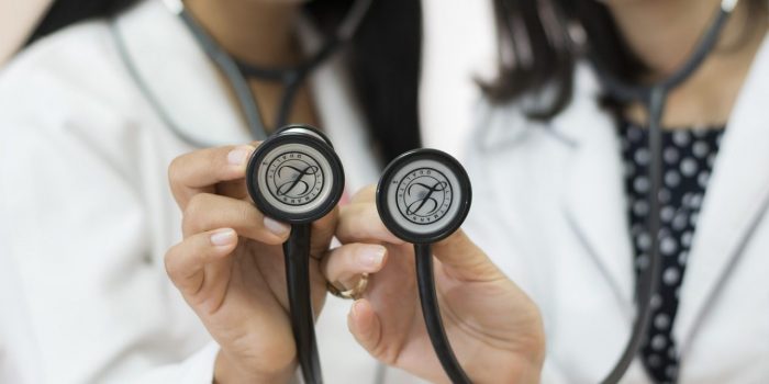 tenue de travail en milieu hospitalier