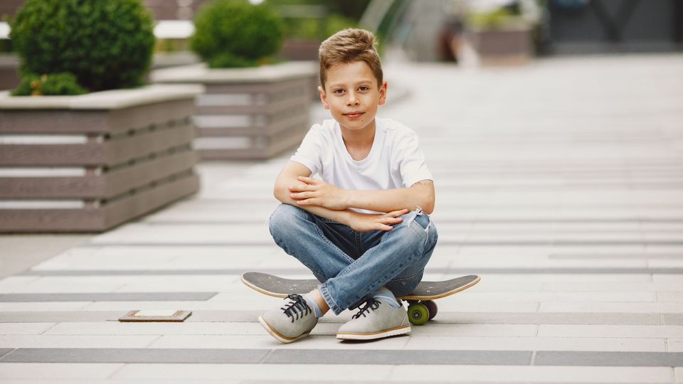Jeans pour garçon guide des meilleures coupes 2